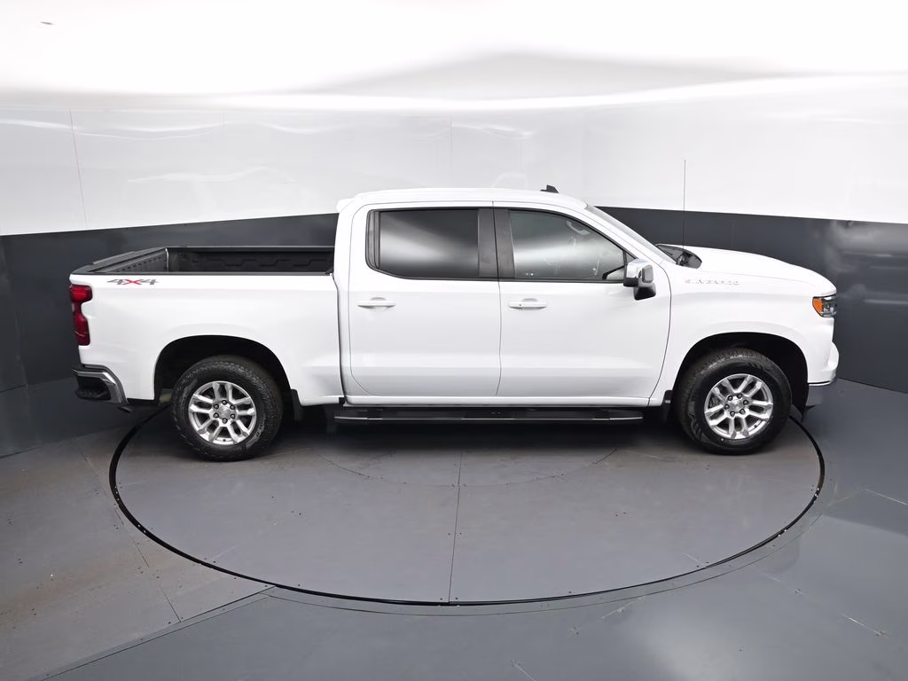 2023 Summit White Chevrolet Silverado 1500 LT 4X4 Truck