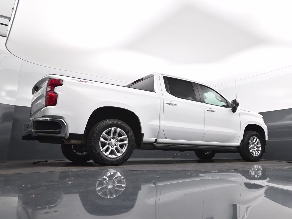 2023 Summit White Chevrolet Silverado 1500 LT 4X4 Truck