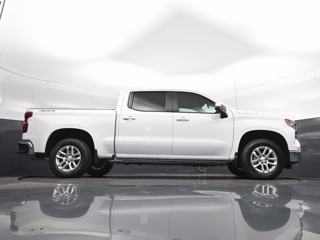 2023 Summit White Chevrolet Silverado 1500 LT 4X4 Truck