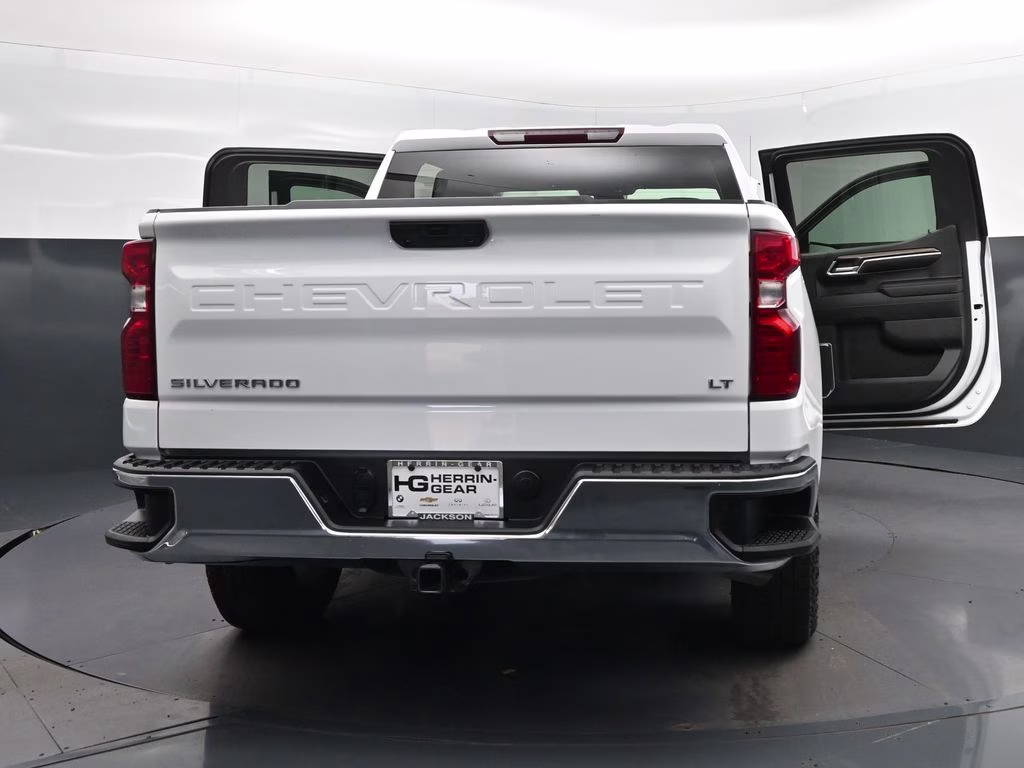 2023 Summit White Chevrolet Silverado 1500 LT 4X4 Truck