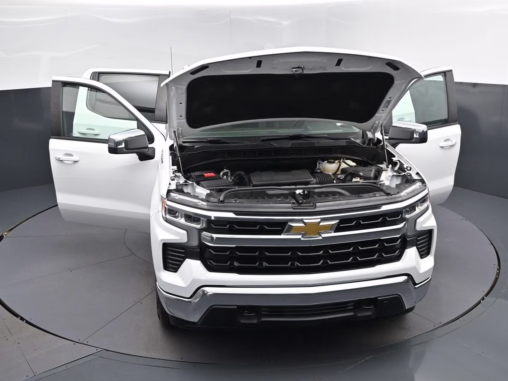 2023 Summit White Chevrolet Silverado 1500 LT 4X4 Truck