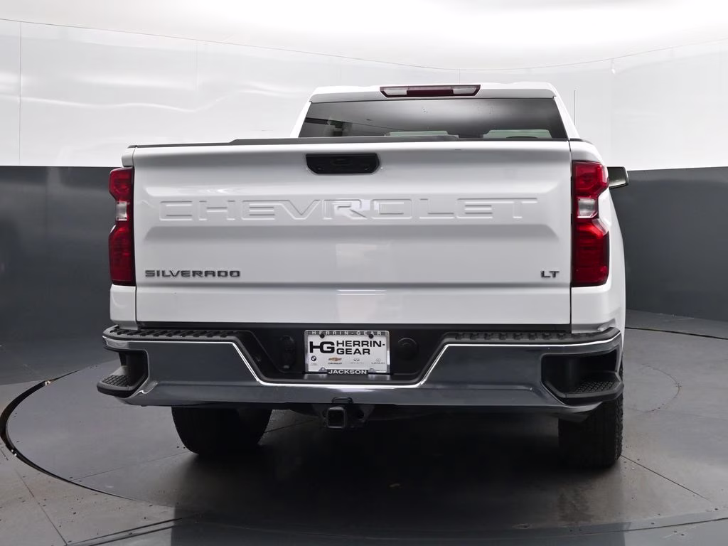 2023 Summit White Chevrolet Silverado 1500 LT 4X4 Truck