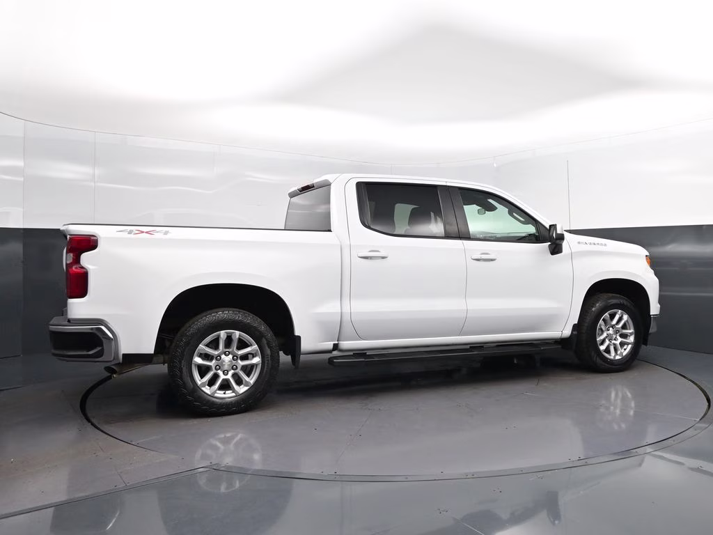 2023 Summit White Chevrolet Silverado 1500 LT 4X4 Truck