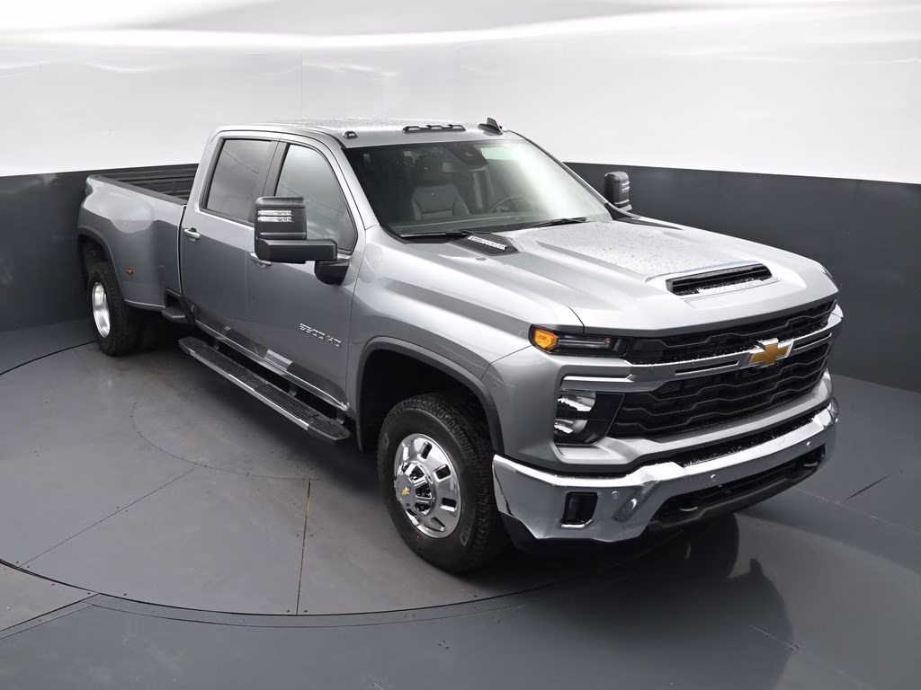 2026 Sterling Gray Metallic Chevrolet Silverado 3500HD LT 4X4 Truck