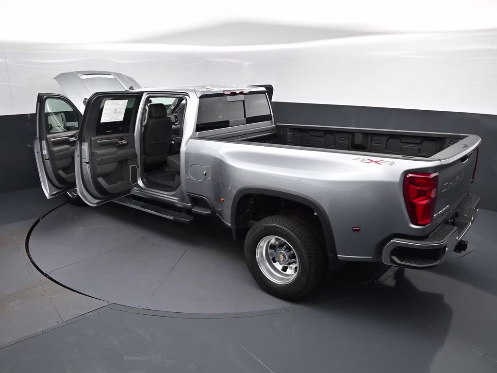 2026 Sterling Gray Metallic Chevrolet Silverado 3500HD LT 4X4 Truck