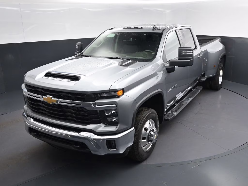 2026 Sterling Gray Metallic Chevrolet Silverado 3500HD LT 4X4 Truck