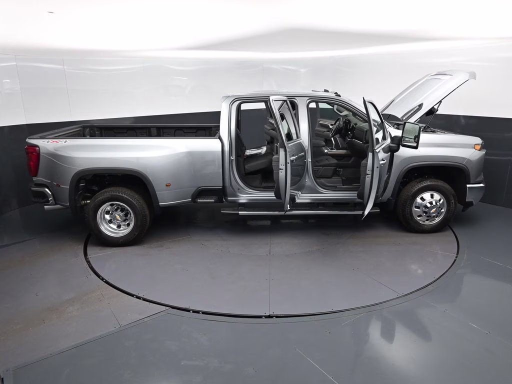 2026 Sterling Gray Metallic Chevrolet Silverado 3500HD LT 4X4 Truck