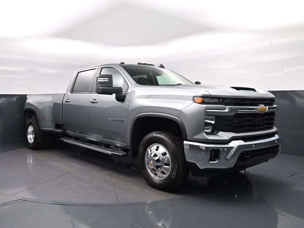 2026 Sterling Gray Metallic Chevrolet Silverado 3500HD LT 4X4 Truck
