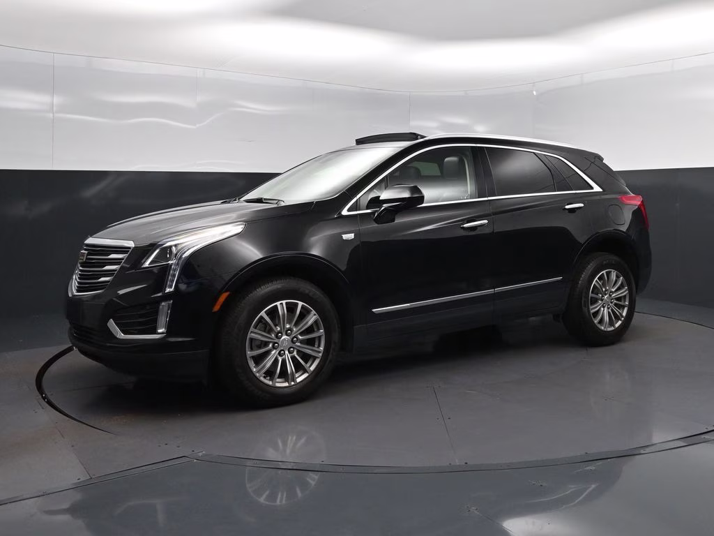2019 Black Metallic Cadillac XT5 Luxury FWD SUV
