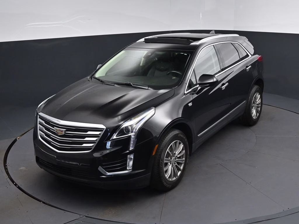 2019 Black Metallic Cadillac XT5 Luxury FWD SUV