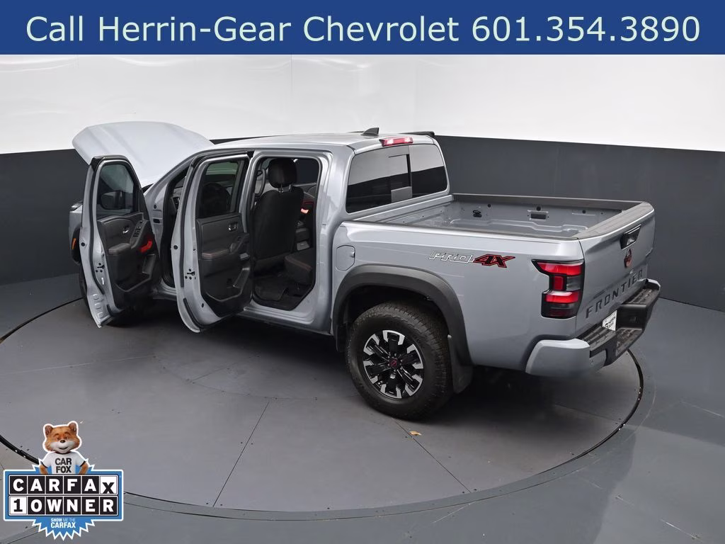 2024 Boulder Gray Nissan Frontier PRO-4X 4X4 Truck
