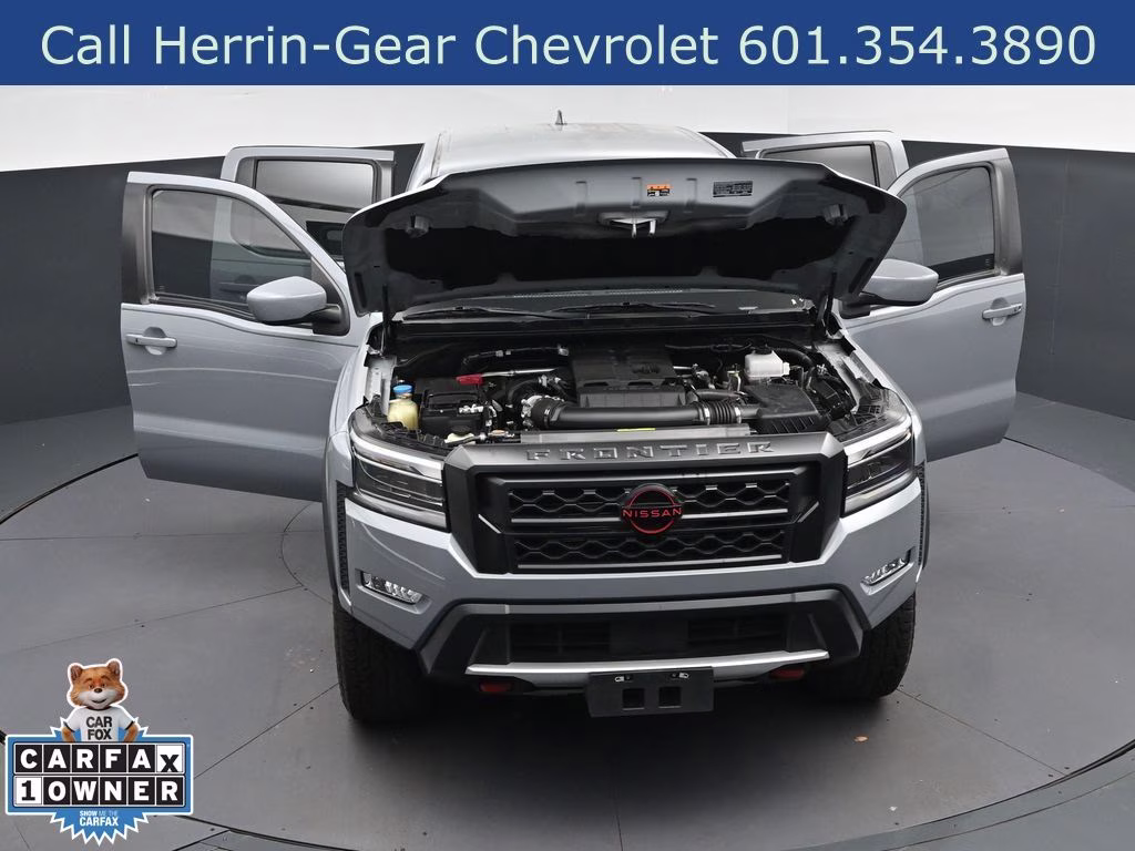 2024 Boulder Gray Nissan Frontier PRO-4X 4X4 Truck