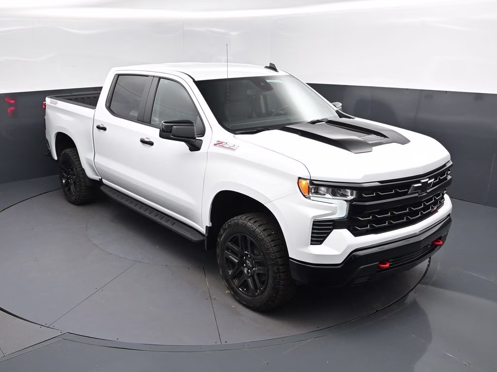 2026 Summit White Chevrolet Silverado 1500 LT Trail Boss 4X4 Truck
