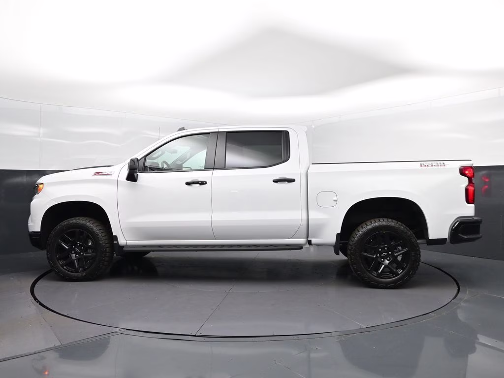 2026 Summit White Chevrolet Silverado 1500 LT Trail Boss 4X4 Truck