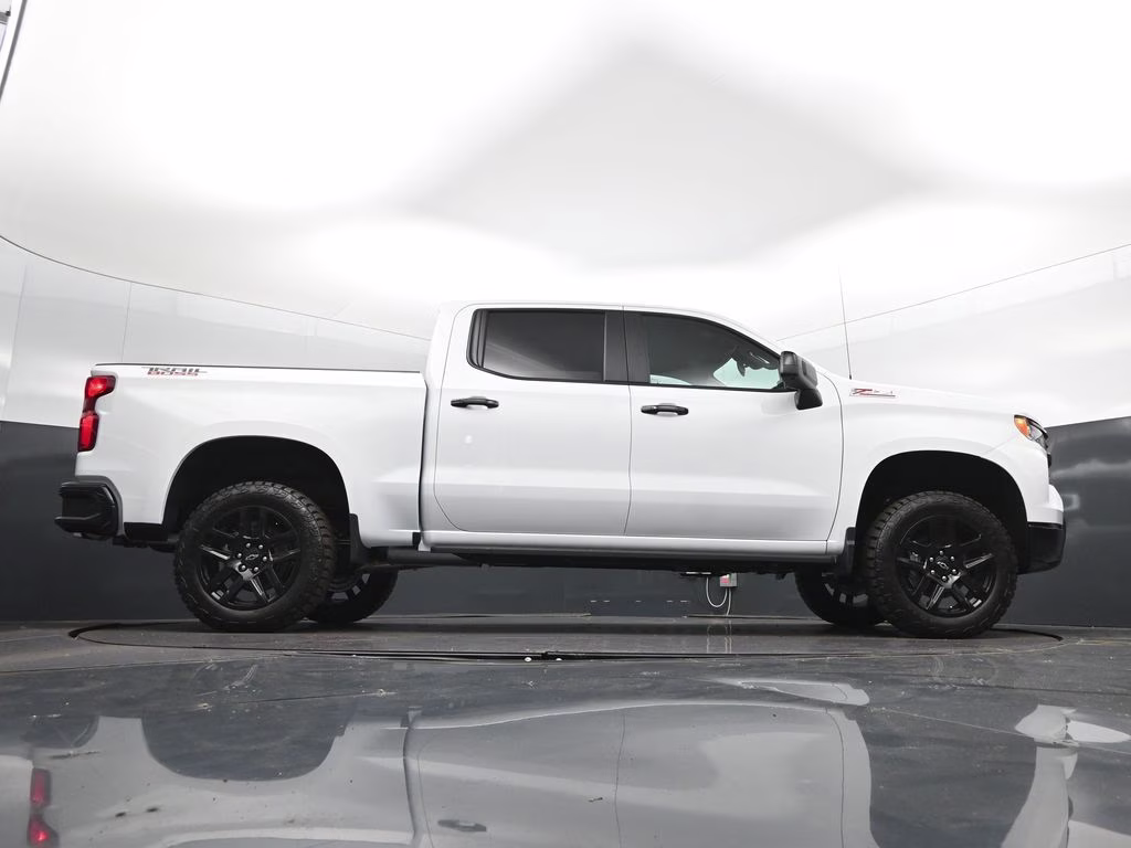 2026 Summit White Chevrolet Silverado 1500 LT Trail Boss 4X4 Truck