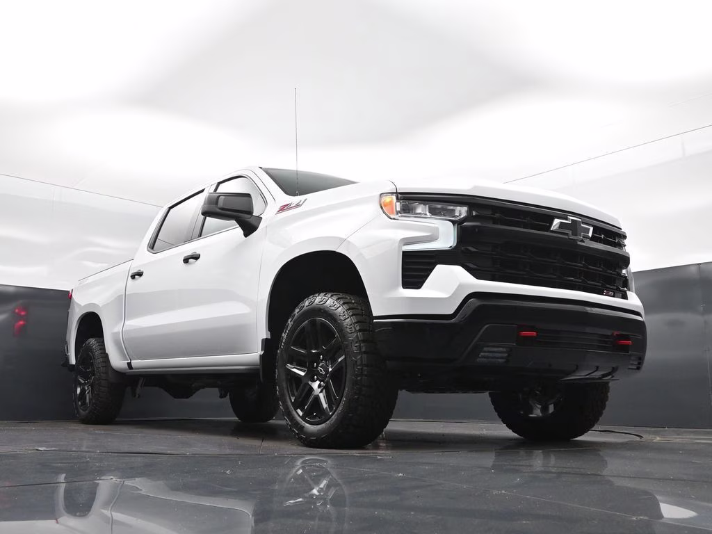 2026 Summit White Chevrolet Silverado 1500 LT Trail Boss 4X4 Truck