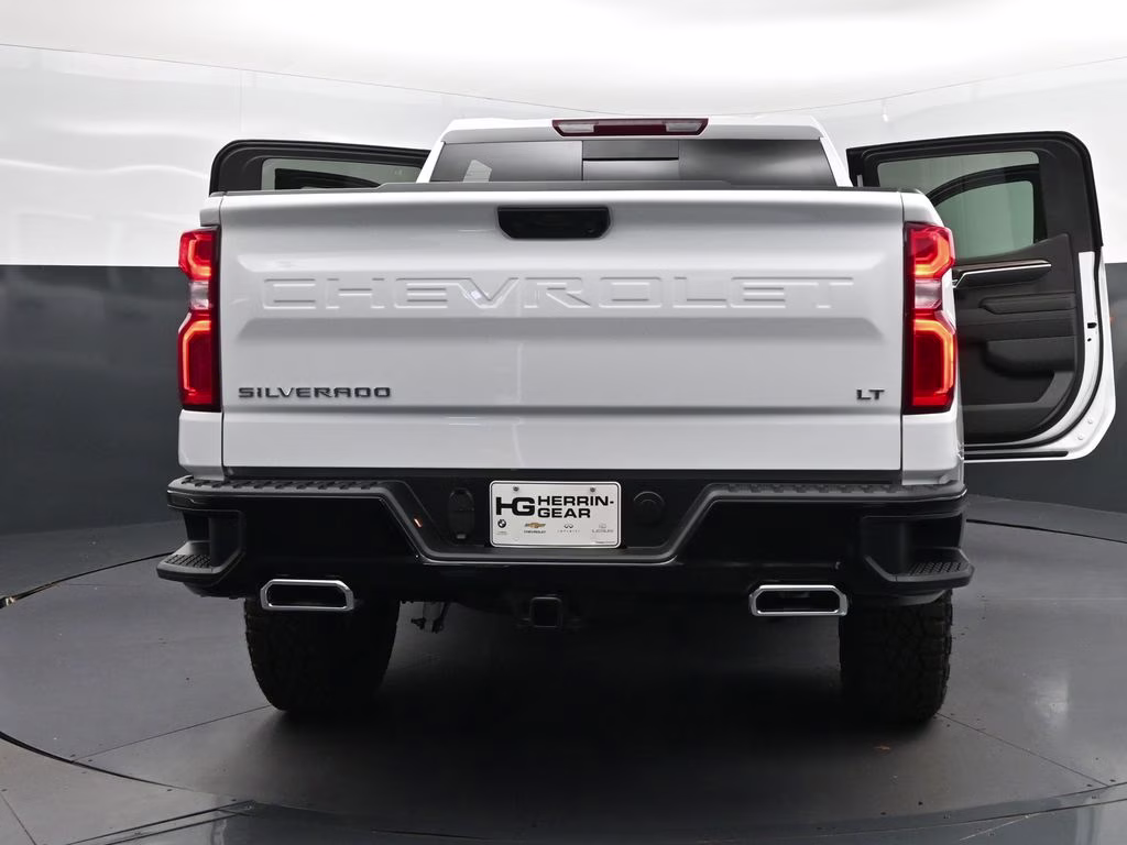 2026 Summit White Chevrolet Silverado 1500 LT Trail Boss 4X4 Truck