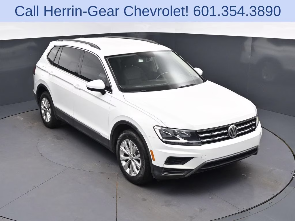 2018 Pure White Volkswagen Tiguan 2.0T SE FWD SUV