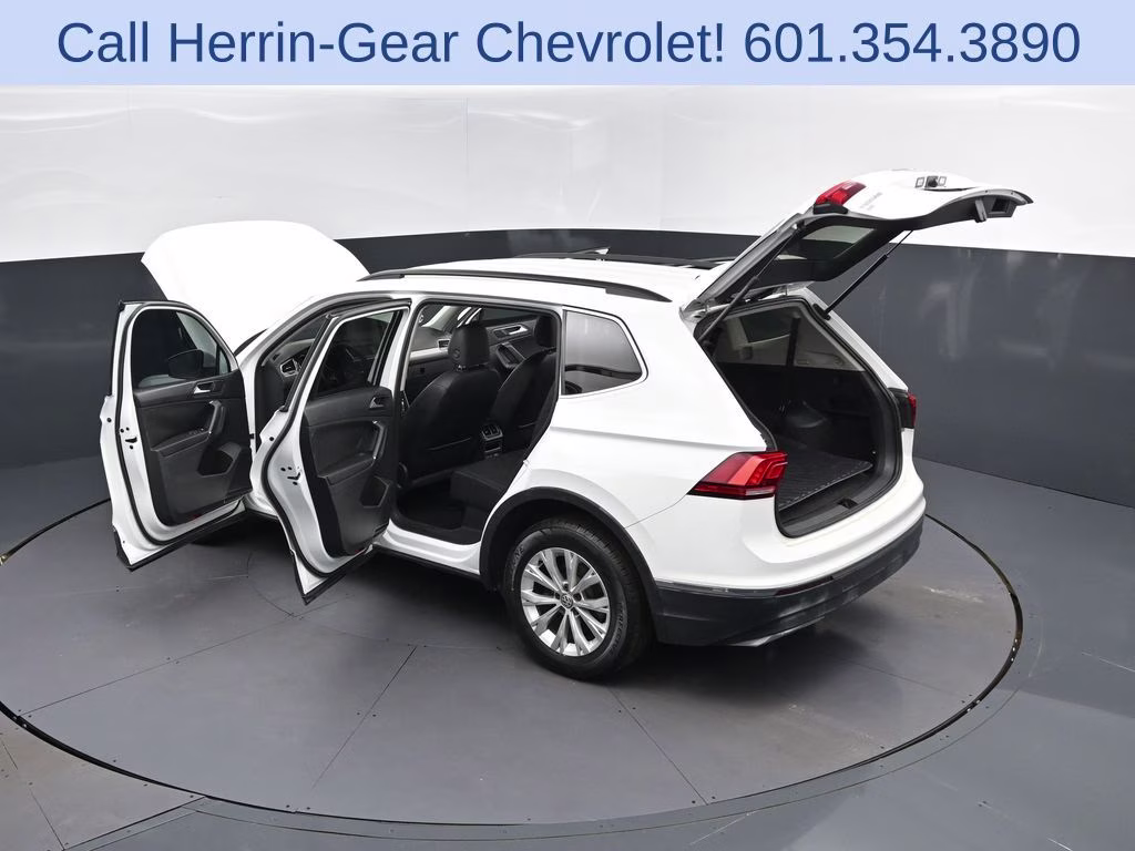 2018 Pure White Volkswagen Tiguan 2.0T SE FWD SUV