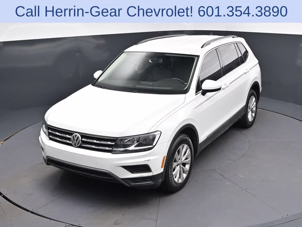 2018 Pure White Volkswagen Tiguan 2.0T SE FWD SUV