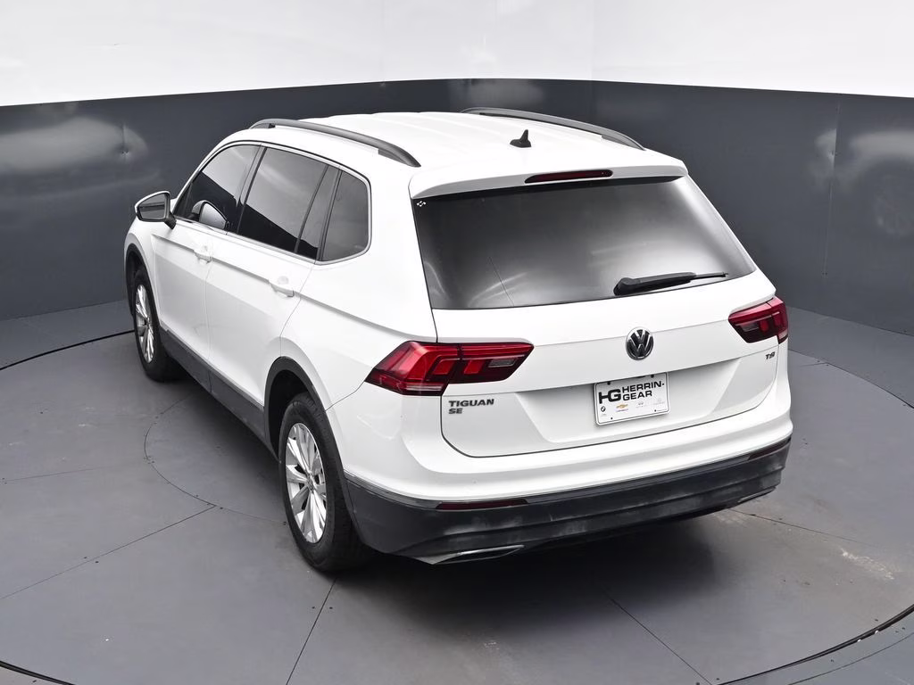 2018 Pure White Volkswagen Tiguan 2.0T SE FWD SUV