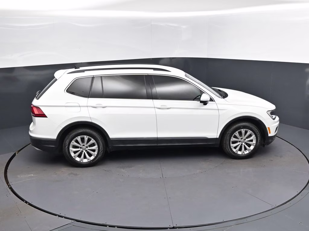 2018 Pure White Volkswagen Tiguan 2.0T SE FWD SUV