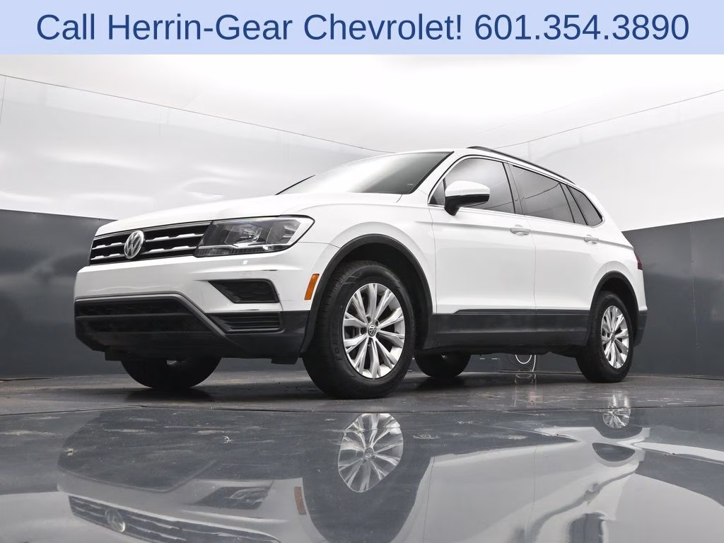 2018 Pure White Volkswagen Tiguan 2.0T SE FWD SUV