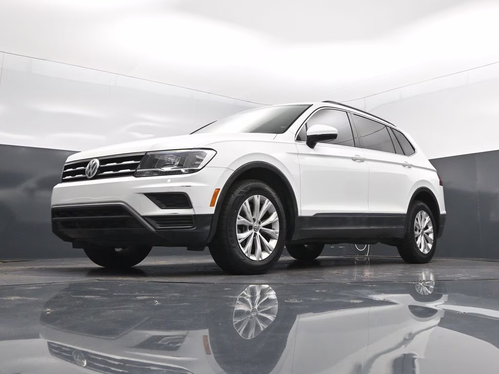 2018 Pure White Volkswagen Tiguan 2.0T SE FWD SUV