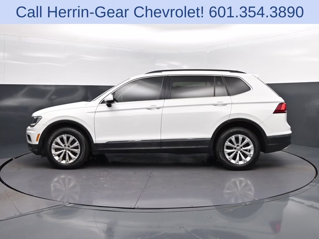 2018 Pure White Volkswagen Tiguan 2.0T SE FWD SUV