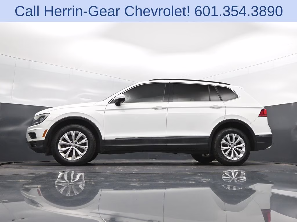 2018 Pure White Volkswagen Tiguan 2.0T SE FWD SUV