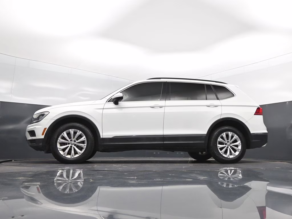 2018 Pure White Volkswagen Tiguan 2.0T SE FWD SUV