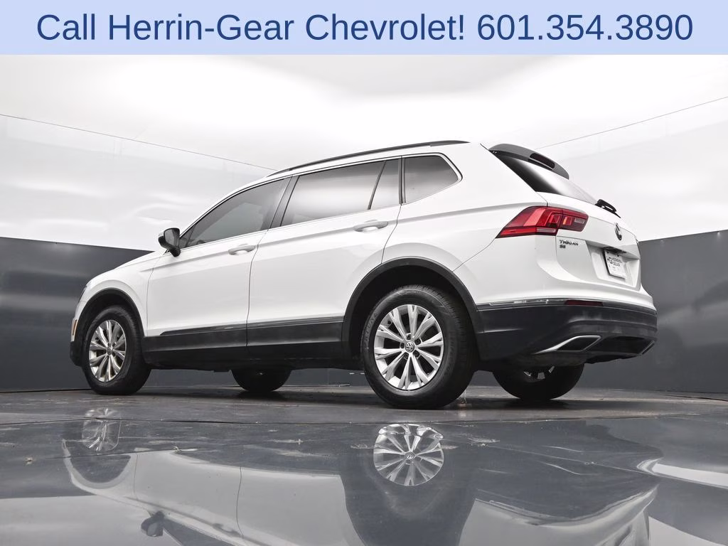 2018 Pure White Volkswagen Tiguan 2.0T SE FWD SUV