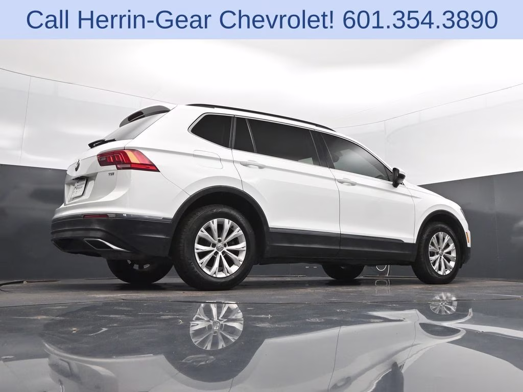 2018 Pure White Volkswagen Tiguan 2.0T SE FWD SUV