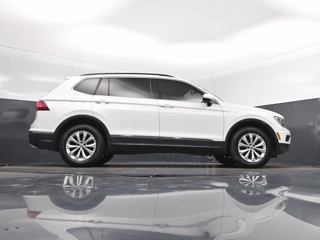 2018 Pure White Volkswagen Tiguan 2.0T SE FWD SUV