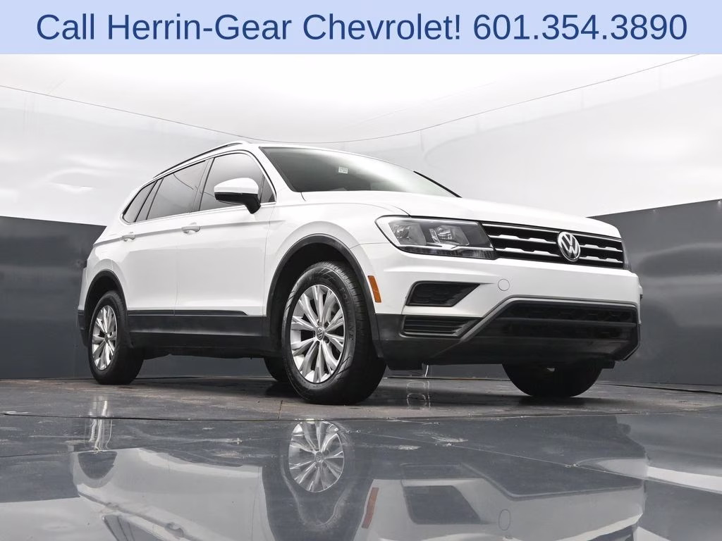 2018 Pure White Volkswagen Tiguan 2.0T SE FWD SUV