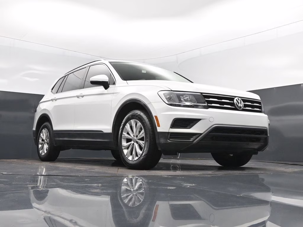 2018 Pure White Volkswagen Tiguan 2.0T SE FWD SUV