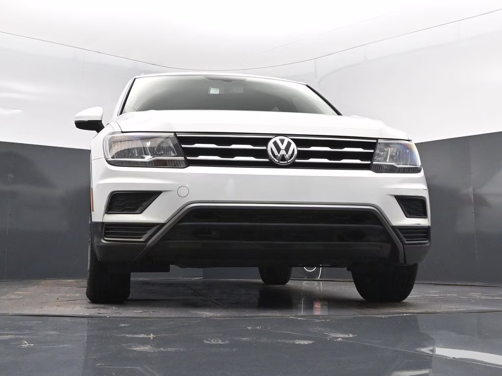 2018 Pure White Volkswagen Tiguan 2.0T SE FWD SUV