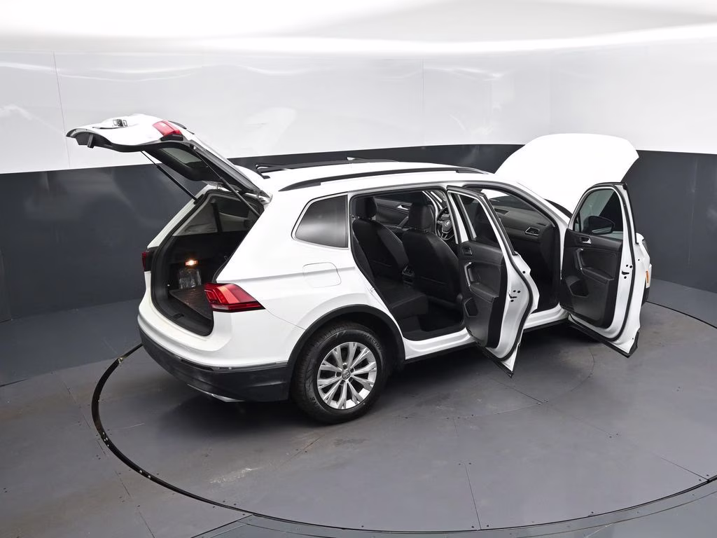 2018 Pure White Volkswagen Tiguan 2.0T SE FWD SUV