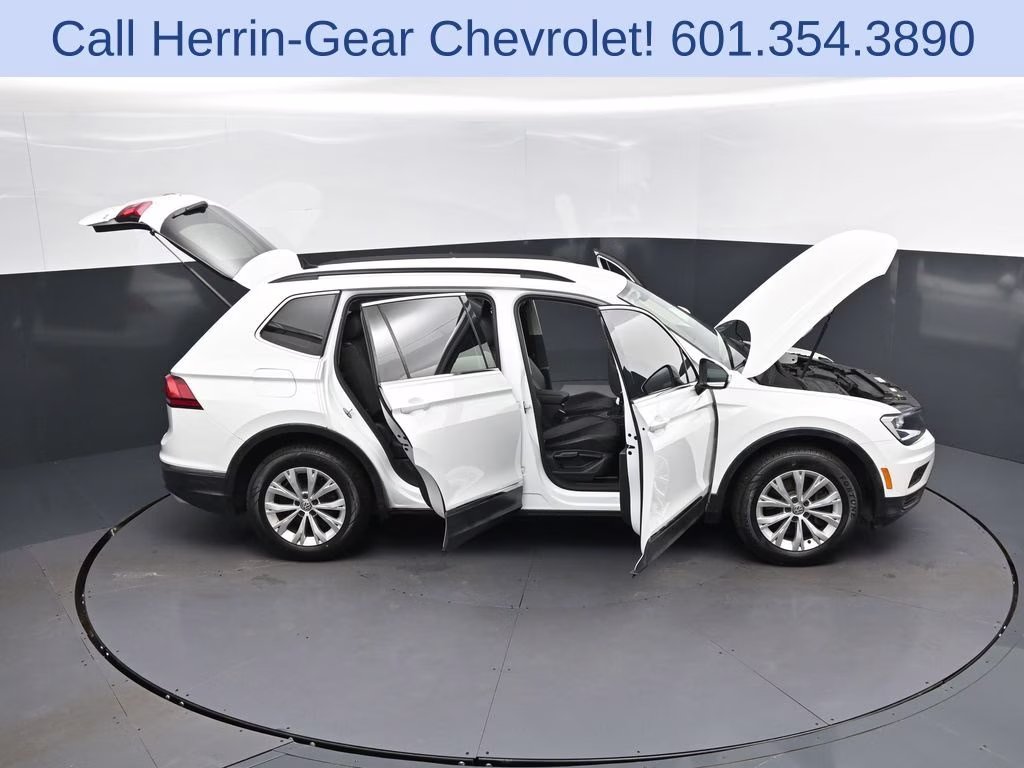 2018 Pure White Volkswagen Tiguan 2.0T SE FWD SUV