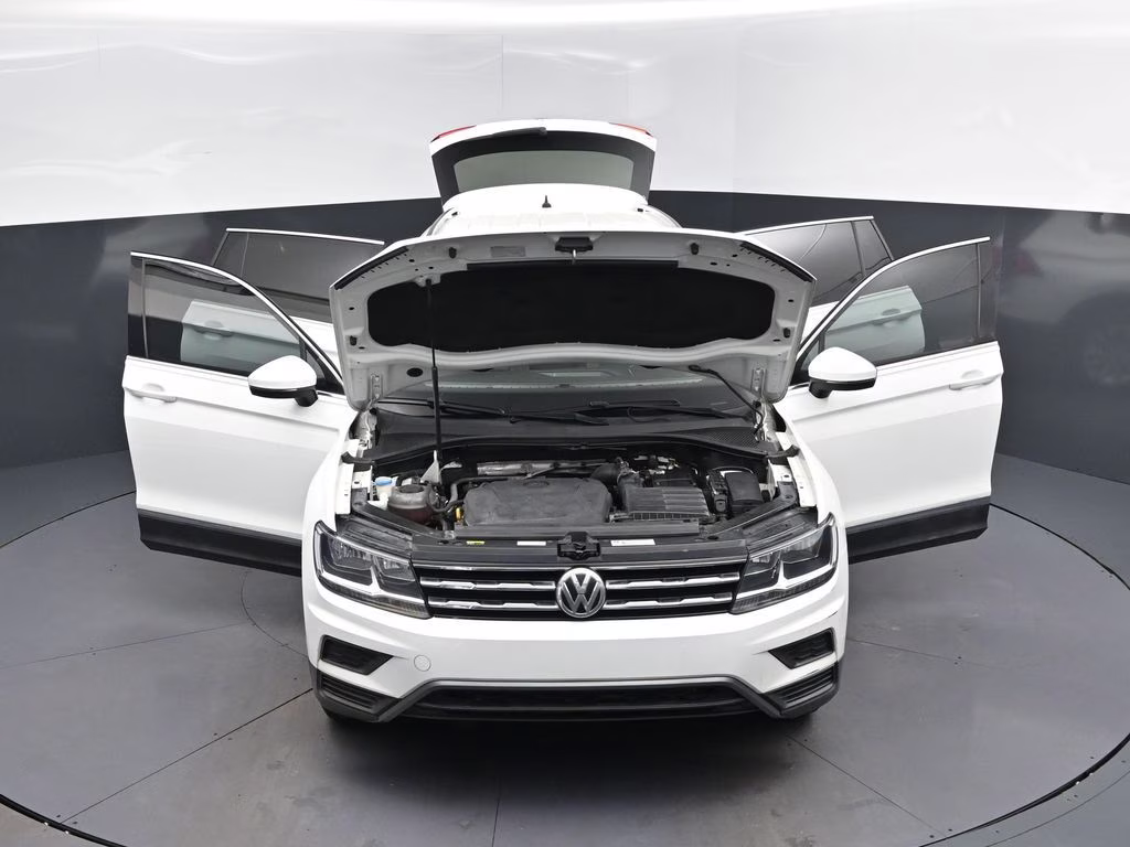 2018 Pure White Volkswagen Tiguan 2.0T SE FWD SUV