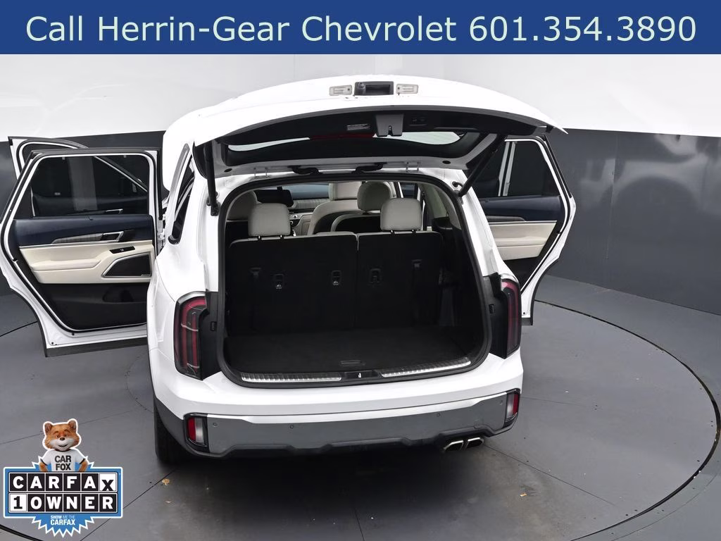 2023 White Pearl Kia Telluride SX FWD SUV