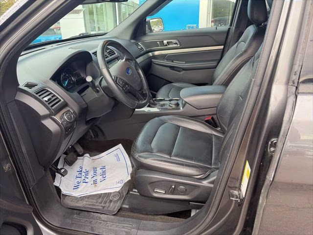 2018 Magnetic Ford Explorer XLT 4X4 SUV