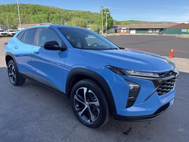 2024 Blue Chevrolet Trax 1RS FWD SUV