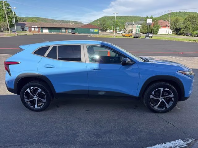 2024 Blue Chevrolet Trax 1RS FWD SUV