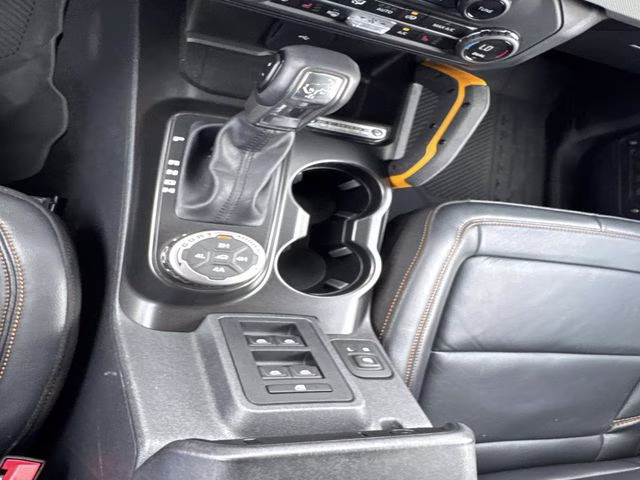 2023 Oxford White Ford Bronco Badlands 4X4 SUV