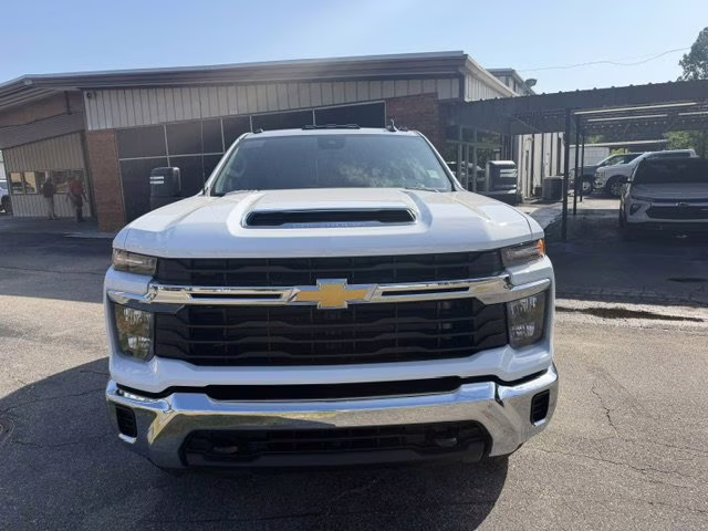 2026 Summit White Chevrolet Silverado 3500 HD Chassis Cab LT 4X4 Truck