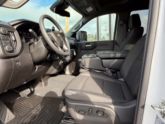 2026 Summit White Chevrolet Silverado 2500 HD Custom 4X4 Truck