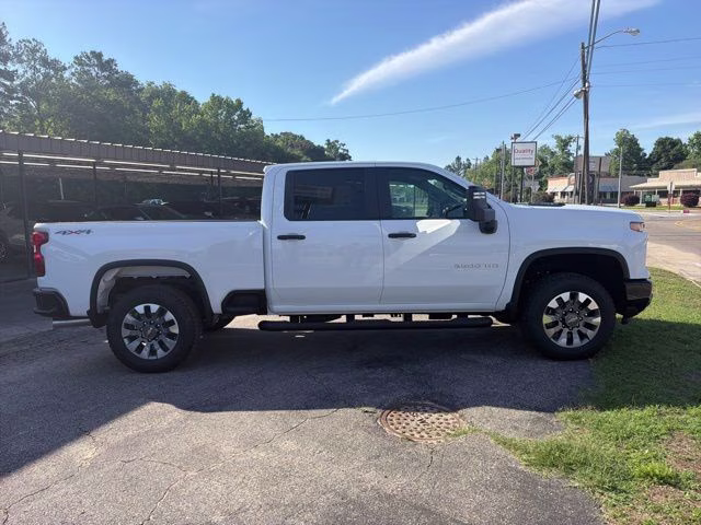 2026 Summit White Chevrolet Silverado 2500HD Custom 4X4 Truck