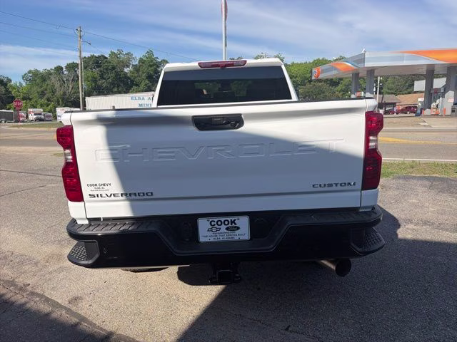 2026 Summit White Chevrolet Silverado 2500HD Custom 4X4 Truck