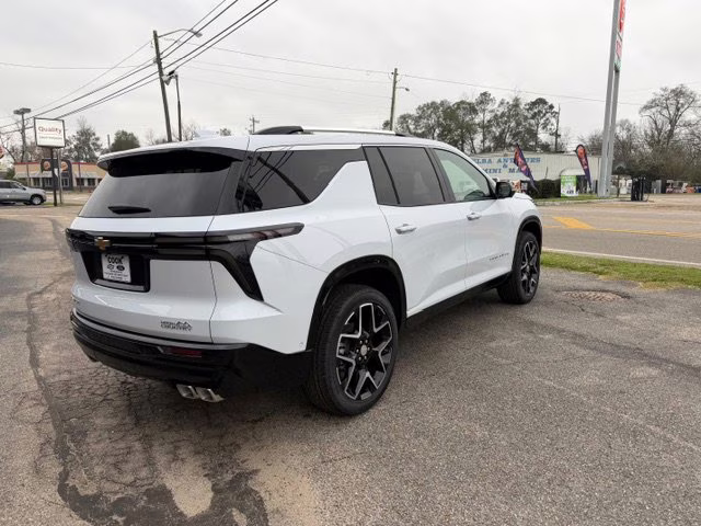 2026 Polar White Tricoat Chevrolet Traverse High Country FWD SUV
